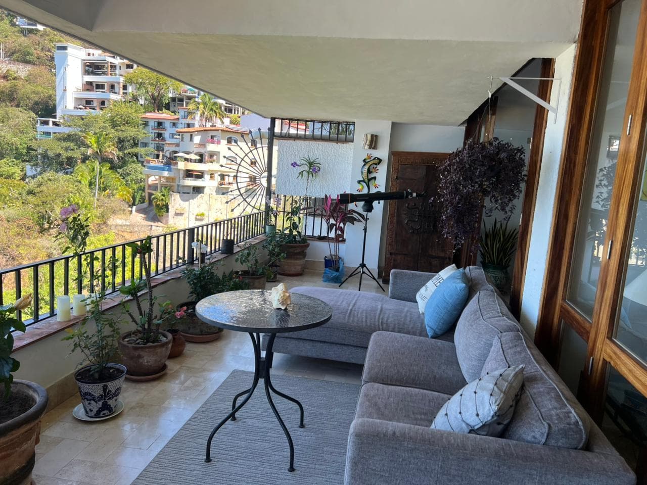 APARTMENT FOR $15,500,000 IN CONCHAS CHINAS, PUERTO VALLARTA, 167 M2. JALISCO.