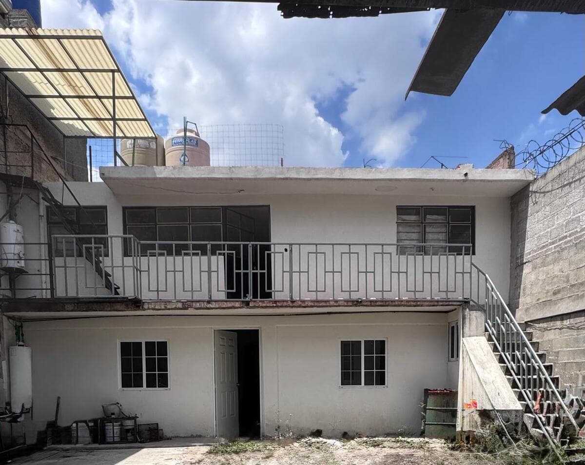 HOUSE FOR RENT $45,000; VERGEL NEIGHBORHOOD, NEZAHUALCOYOTL. HOUSE, STOREROOM, OR OFFICE.