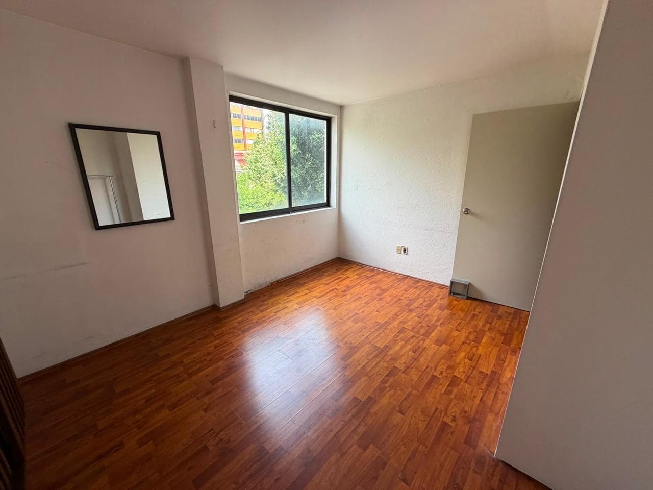 APARTMENT FOR RENT: $35,500, ROMA NORTE NEIGHBORHOOD. 110 M2, 3 ROOMS.