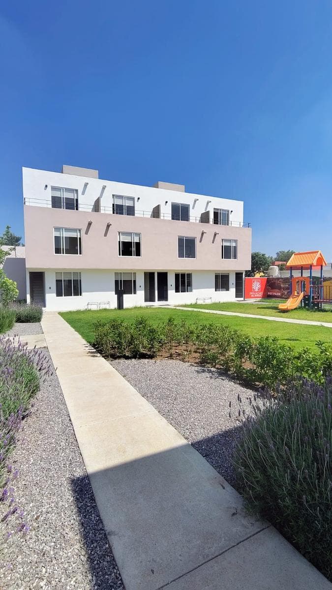 3-STORY HOMES STARTING AT $1,790,000. IN TECÁMAC, 25 MINUTES FROM MEXICO CITY.