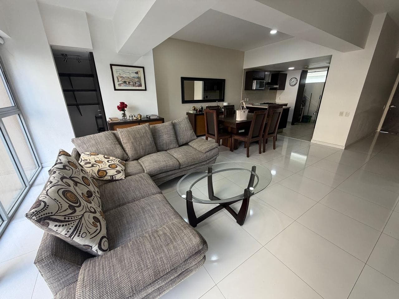 APARTMENT FOR RENT: $41,000 IN GRAND POLANCO. FURNISHED AND FULLY EQUIPPED.