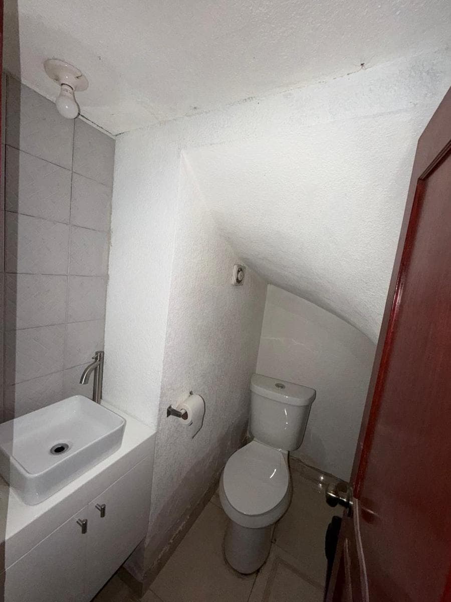 HOUSE $1,100,000 HÉROES TECAMAC. TECÁMAC, EDOMEX.