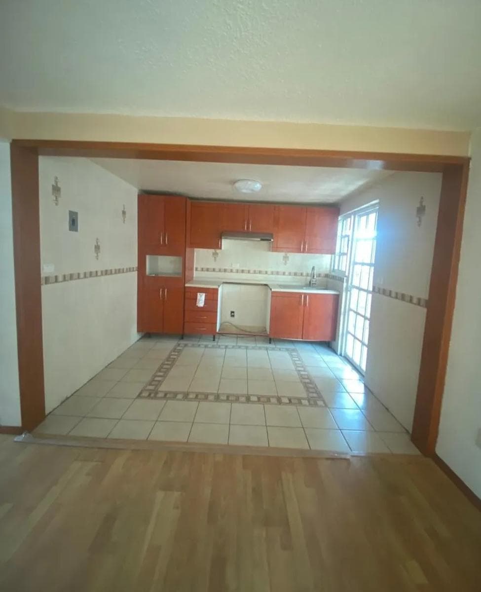 3-ROOM APARTMENT, $2,390,000, EL OLIVO II, TLALNEPANTLA. 3-STORY CONDOMINIUM.