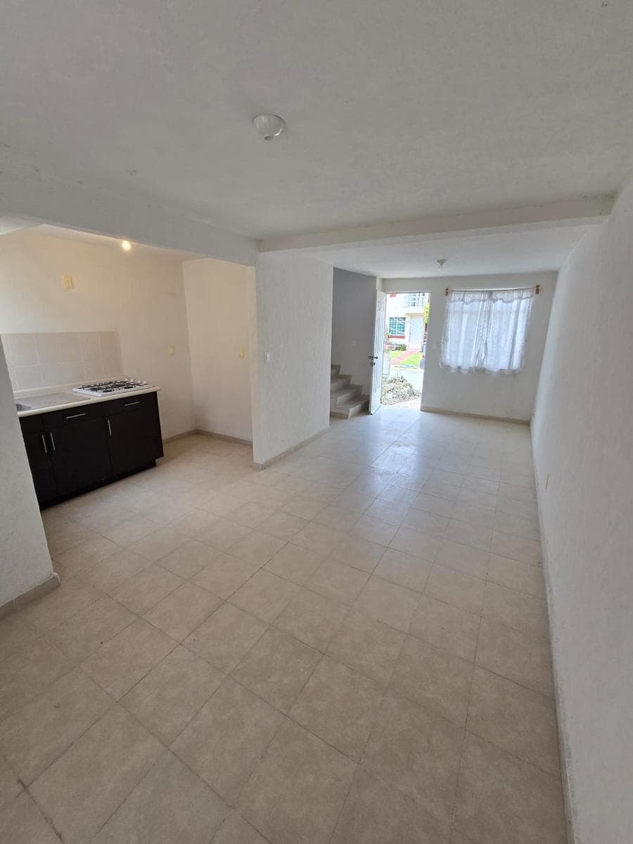 HOUSE IN CITARÁ, HUEHUETOCA, $1,150,000, WITH KITCHENETTE.