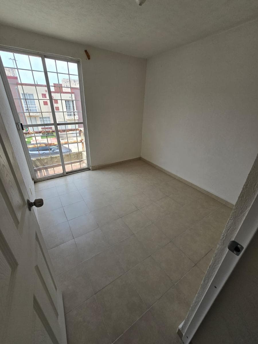 HOUSE IN CITARÁ, HUEHUETOCA, $1,150,000, WITH KITCHENETTE.