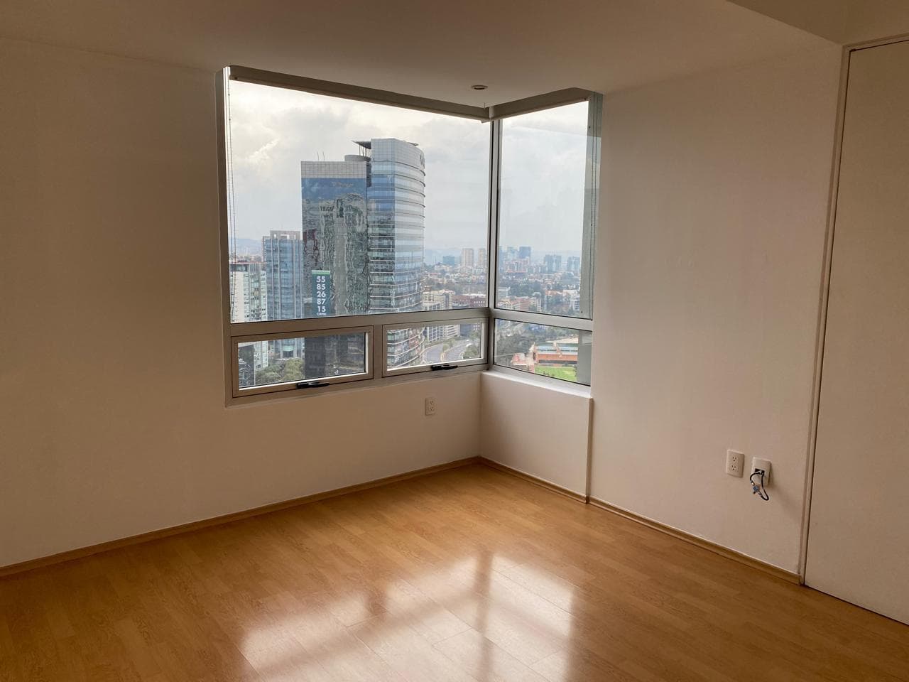APARTMENT FOR $10,500,000 IN H20 SANTA FE. SANTA FE AVENUE. LOMAS DE SANTA FE. CONTADERO.