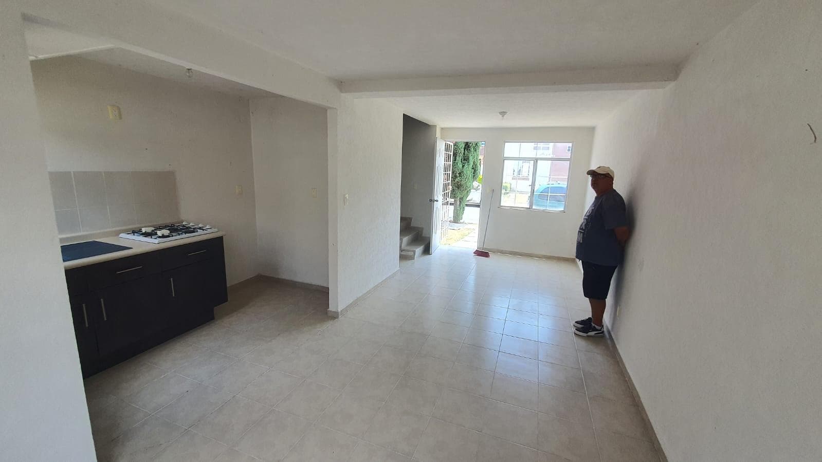 FOR SALE: 1,150,000, 2-STORY HOUSE. HUEHUETOCA.