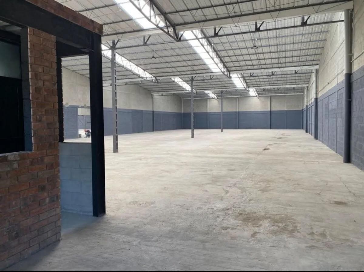 WAREHOUSE FOR RENT $132,000 SAN ANDRÉS ATOTO, NAUCALPÁN. NEAR PERIFÉRICO AND 1RO DE MAYO.