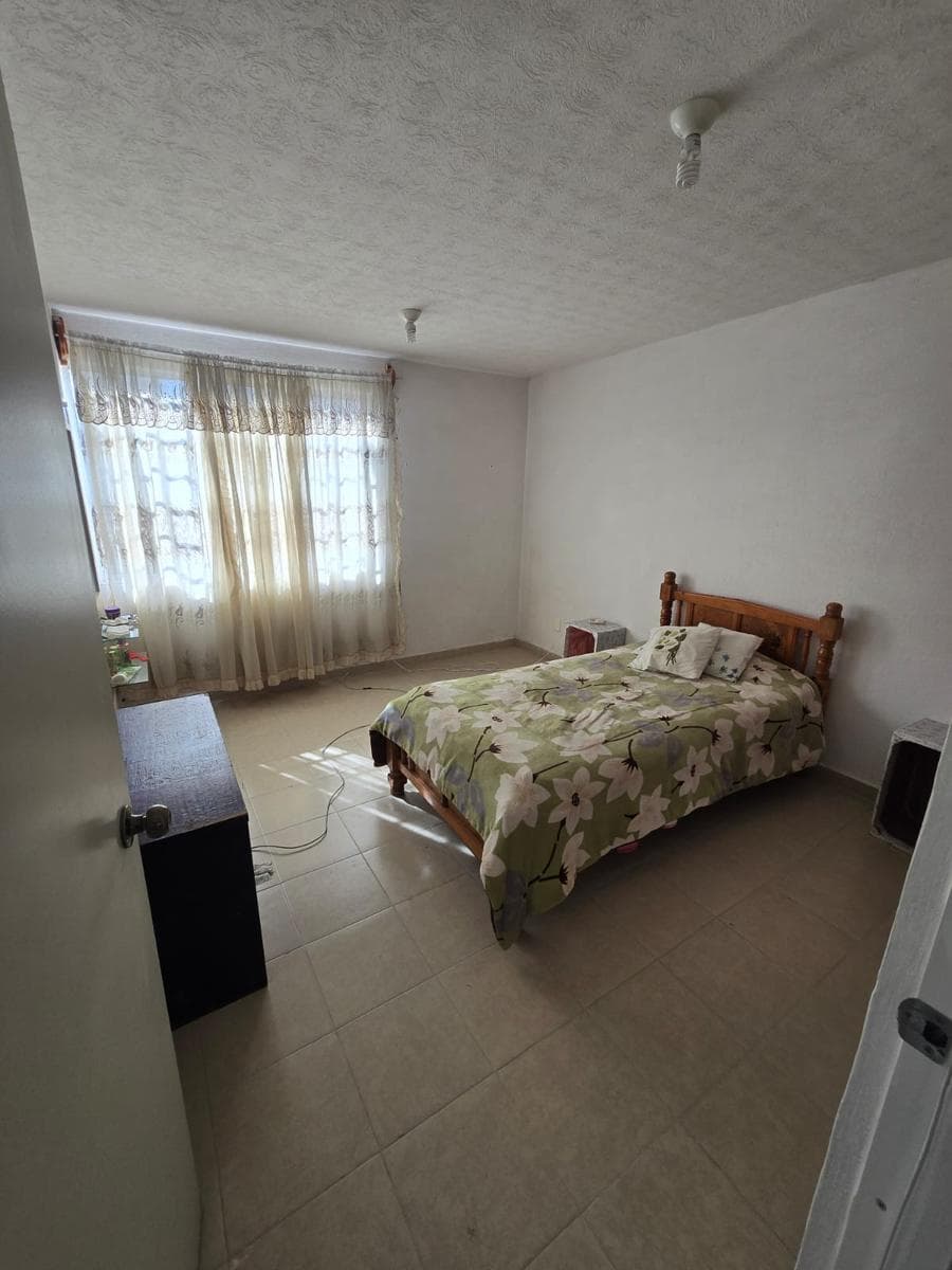 3-BEDROOM HOUSE, $1,200,000 IN CITARA, HUEHUETOCA, ON AVENIDA.