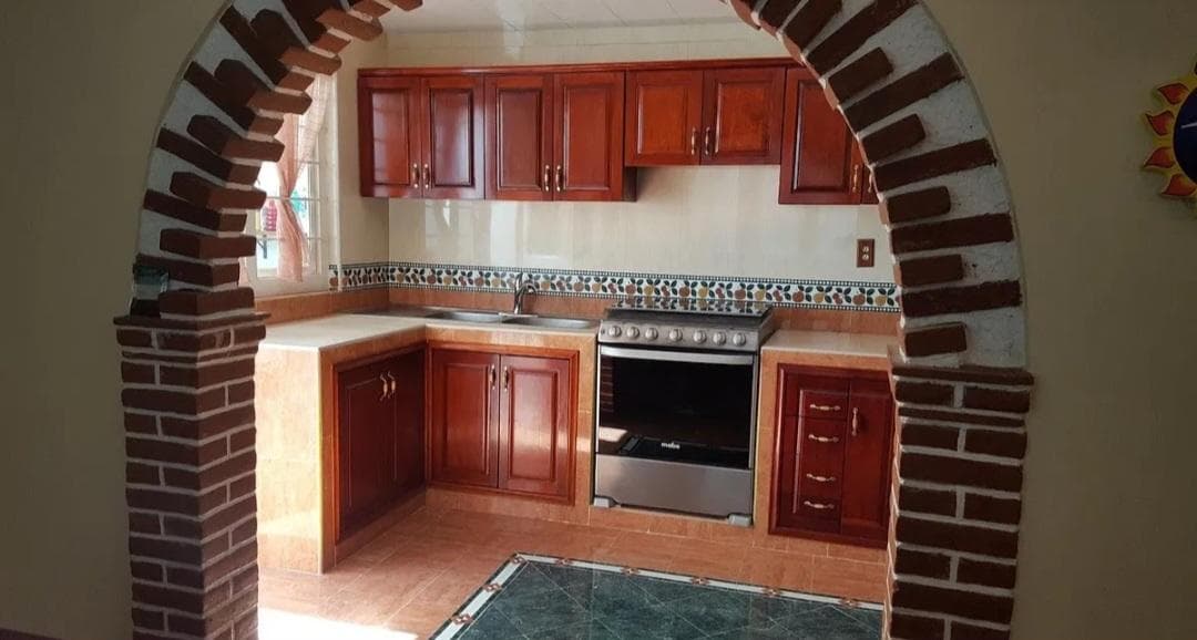 HOUSE FOR $3,900,000 WITH EVENT HALL AND OUTBUILDING. ZACATECAS 14, BUENAVISTA EXPANSION, 2nd SECTION,