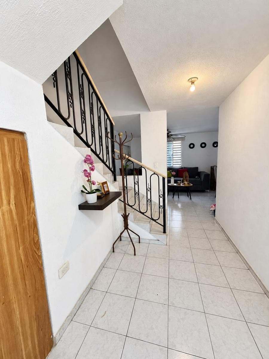 HOUSE FOR SALE IN MISIÓN CUMBRES