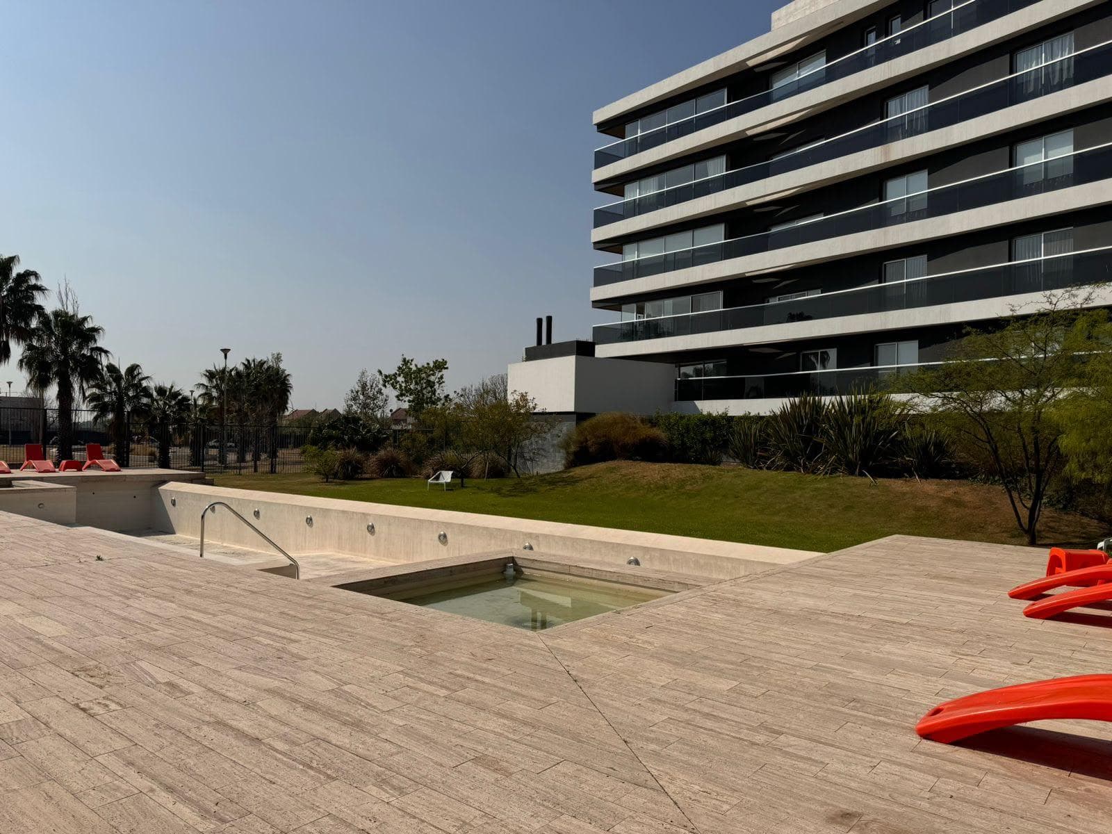 1-BEDROOM APARTMENT IN SUMMUN WITH GARAGE AND AMENITIES