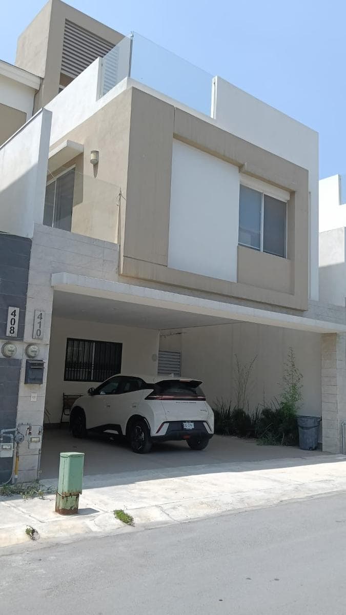 HOUSE FOR RENT: $40,000, CUMBRES PUERTA DE HIERRO, MONTERREY, NUEVO LEÓN.