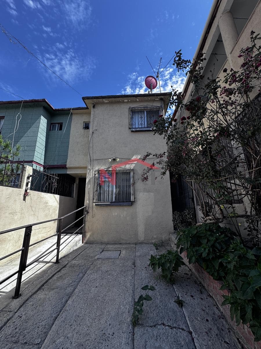 VENTA DE CASA CON RECAMARA EN PLANTA BAJA Y SANITARIO TIJUANA B.C