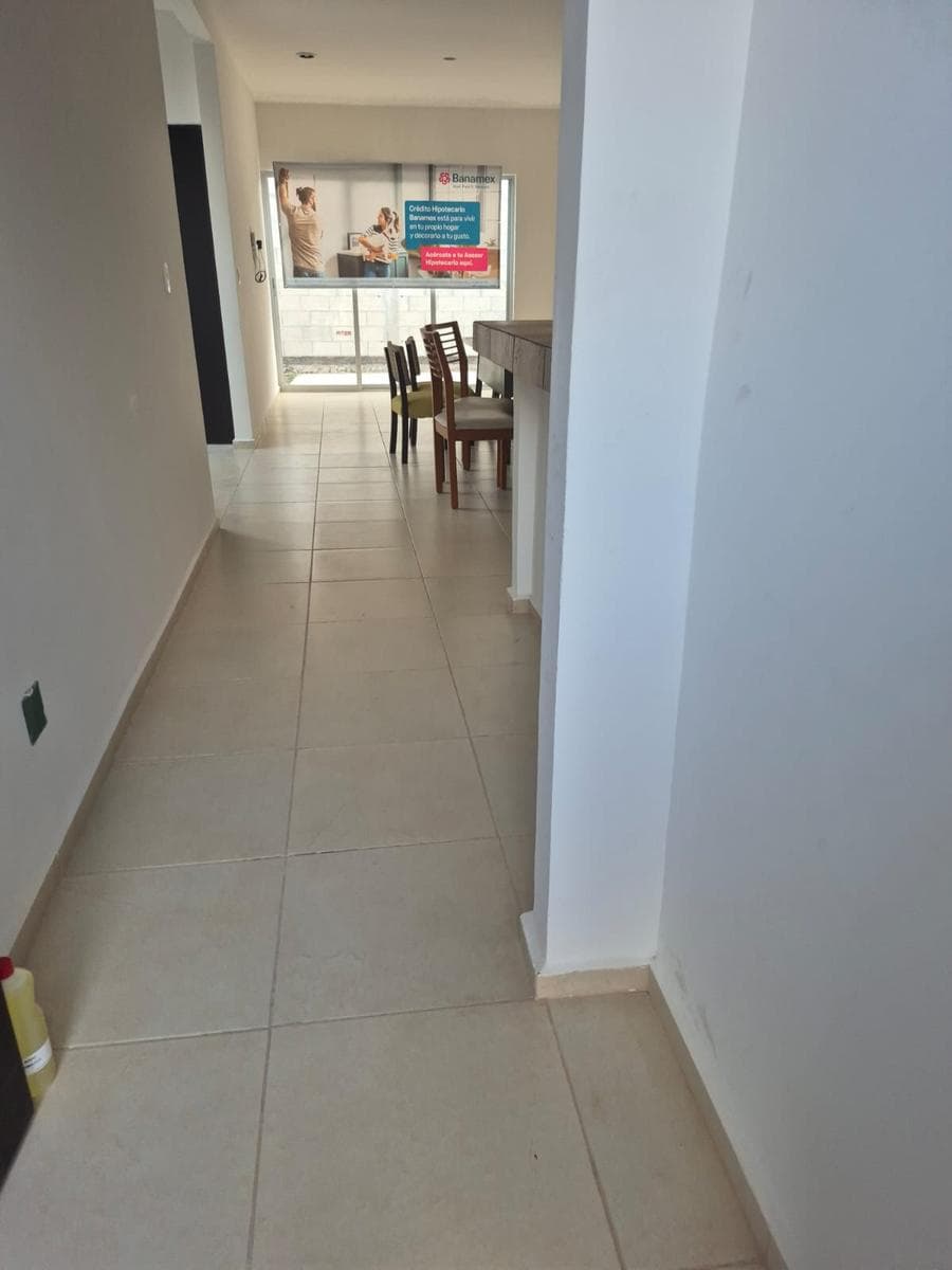 HOUSE FOR $1,430,000 IN EL CAUCEL. LASSO NEIGHBORHOOD. SPACIOUS LOT.