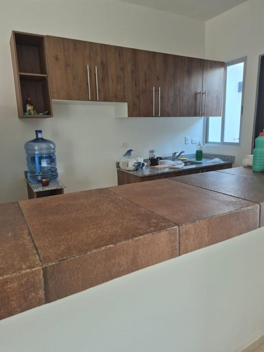 HOUSE FOR $1,430,000 IN EL CAUCEL. LASSO NEIGHBORHOOD. SPACIOUS LOT.
