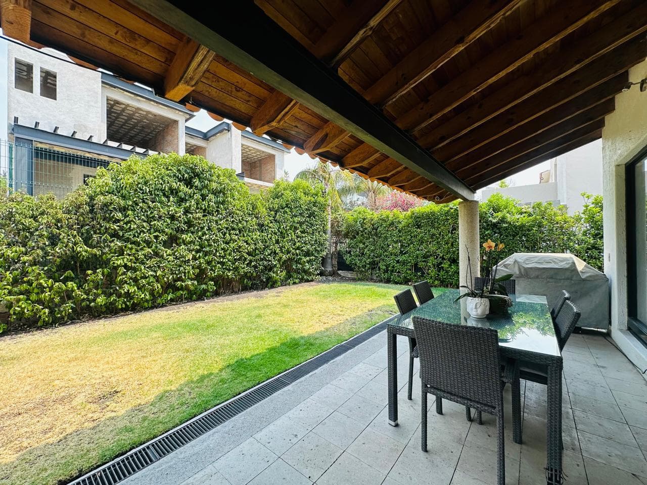 CASA EN VENTA Y/O RENTA EN EL CAMPANARIO RESIDENCIAL, GOLF QUERETARO