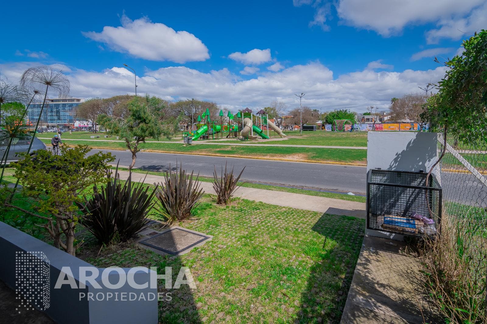 3-room duplex for sale with a garden in Quilmes