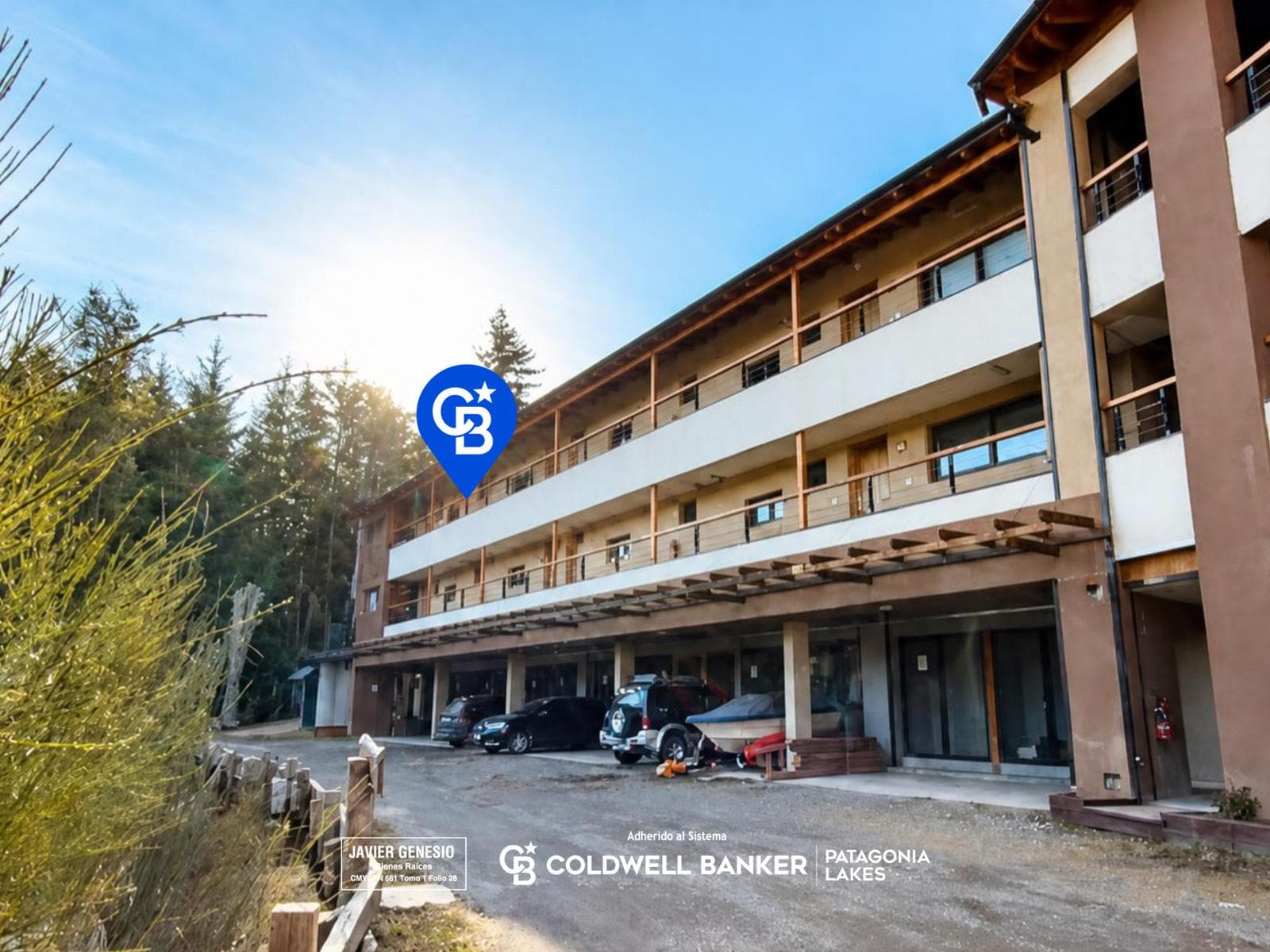 FOR SALE: Furnished 2-bedroom apartment with balcony, garage, and storage room | Villa La Angostura
