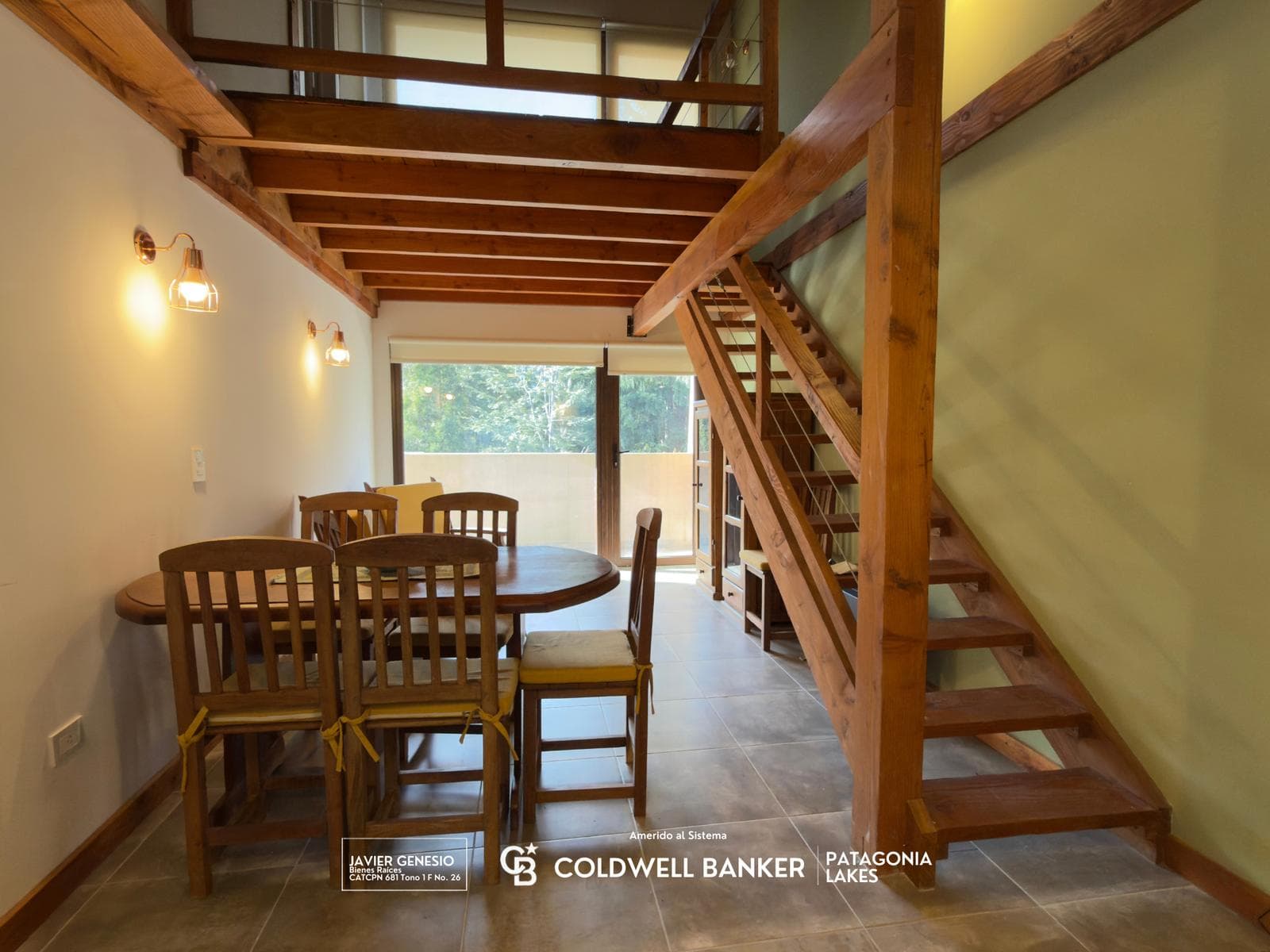 FOR SALE: Furnished 2-bedroom apartment with balcony, garage, and storage room | Villa La Angostura