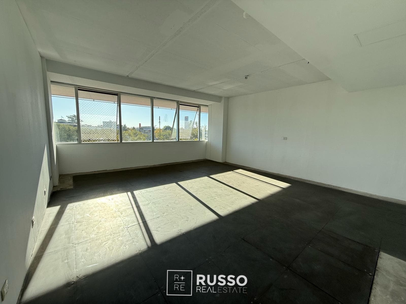 OFFICE FOR RENT, 60 M2 - NORDELTA