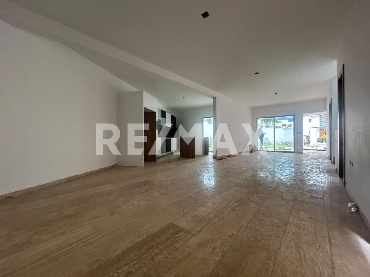 House for Sale in Morelos, Delicias, Cuernavaca