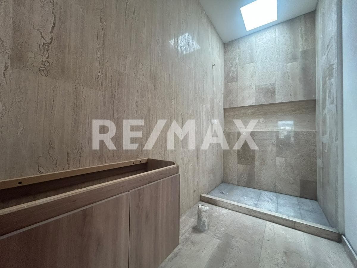 House for Sale in Morelos, Delicias, Cuernavaca