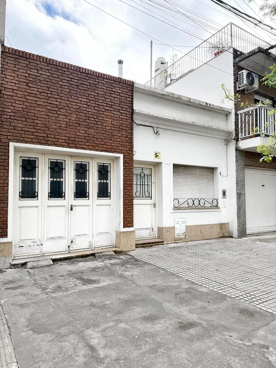 Casa 1 dormitorio con Patio de Invierno y Cochera - República de la Sexta, Rosario