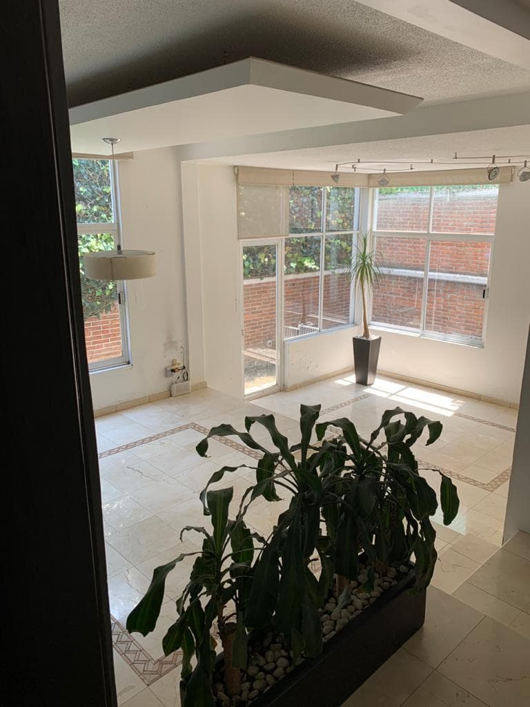 House for Rent in Lomas de las Águilas