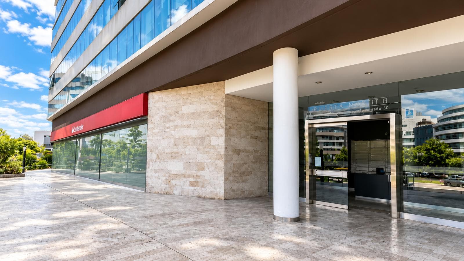 OFFICE FOR RENT – 109 M² | NORDELTA SHOPPING CENTER