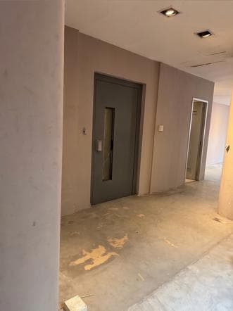 Office building – 5 floors, 160 m² each; street-facing unit – Villa Crespo