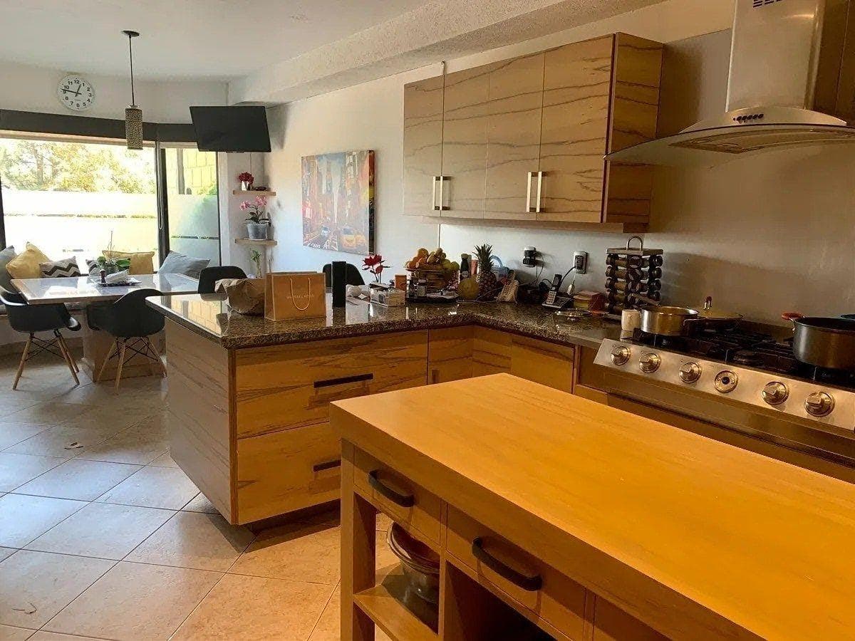 House for Sale in the “LA FRONDA” Horizontal Condominium