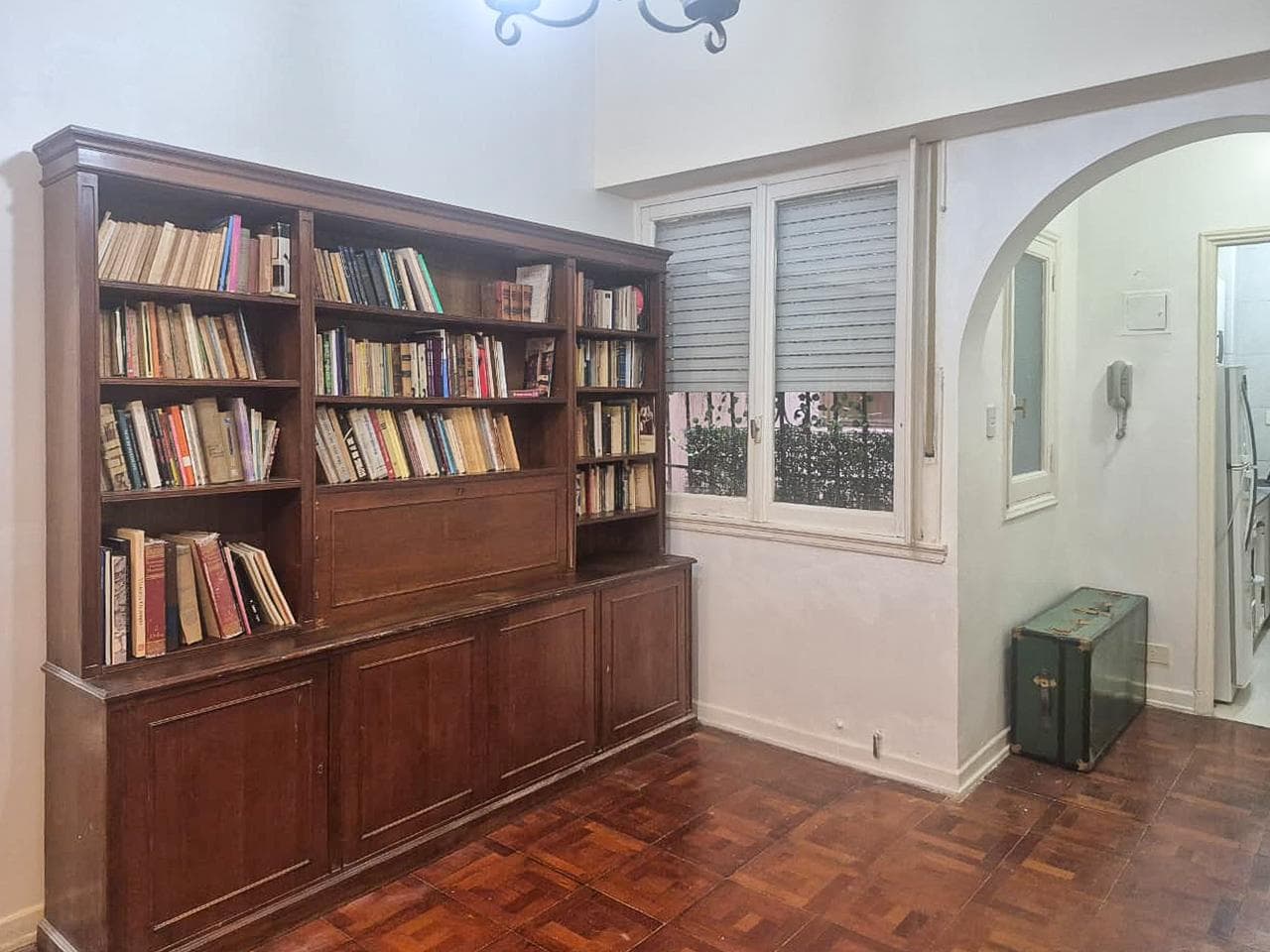 Furnished 2-Bedroom Apartment for Rent, Arenales and Libertad, Recoleta.