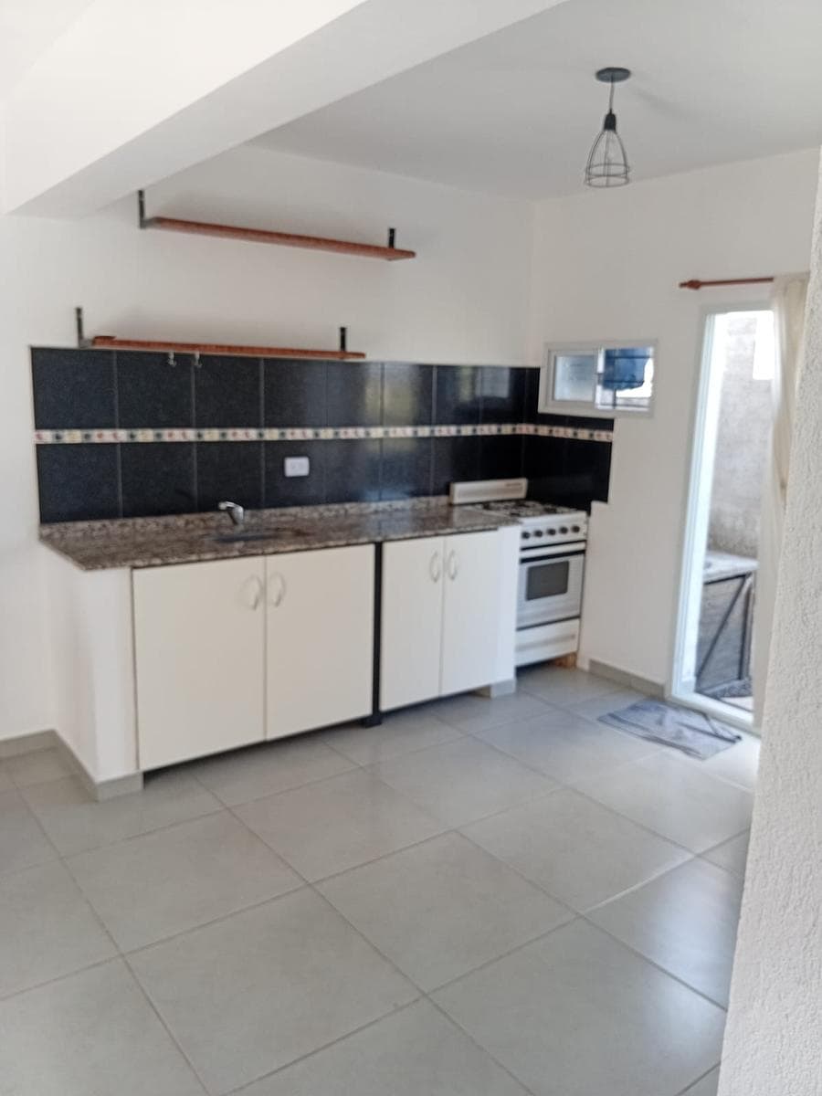 Departamento en Alquiler un Dormitorio con Patio Asador y Pileta