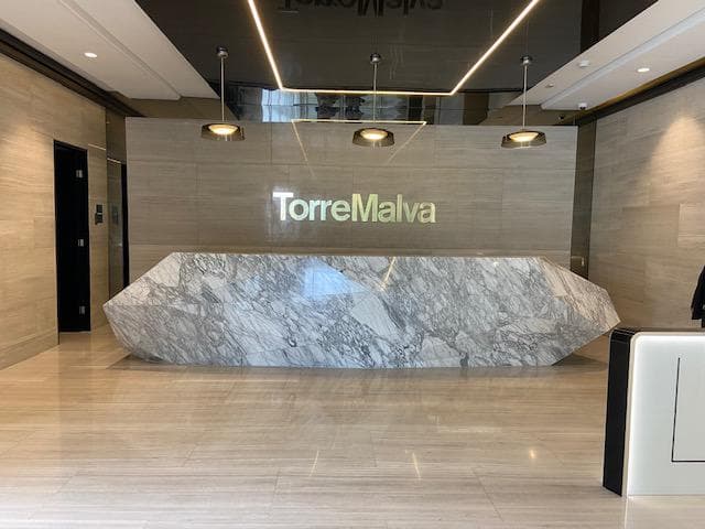 OFFICE FOR RENT IN VALLE ORIENTE