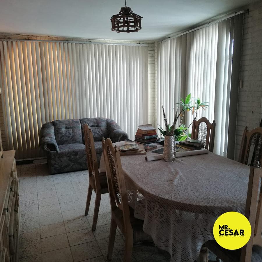 Property for sale in the Olivares neighborhood, one block from Luis Encinas Boulevard