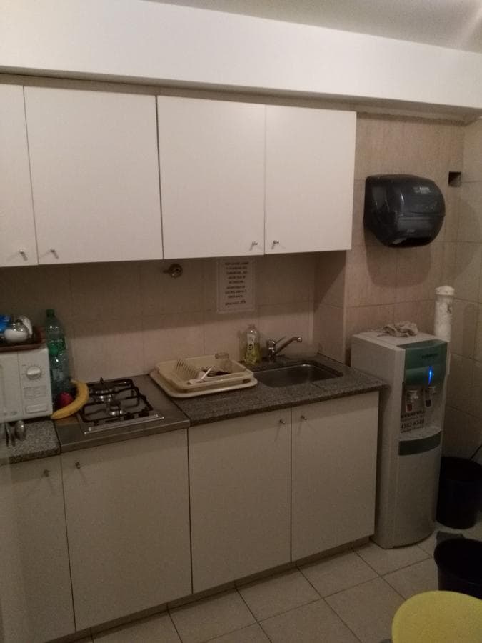 Oficina en venta impecable estado en Microcentro. Luminosa, espaciosa. Excelente ubicación.