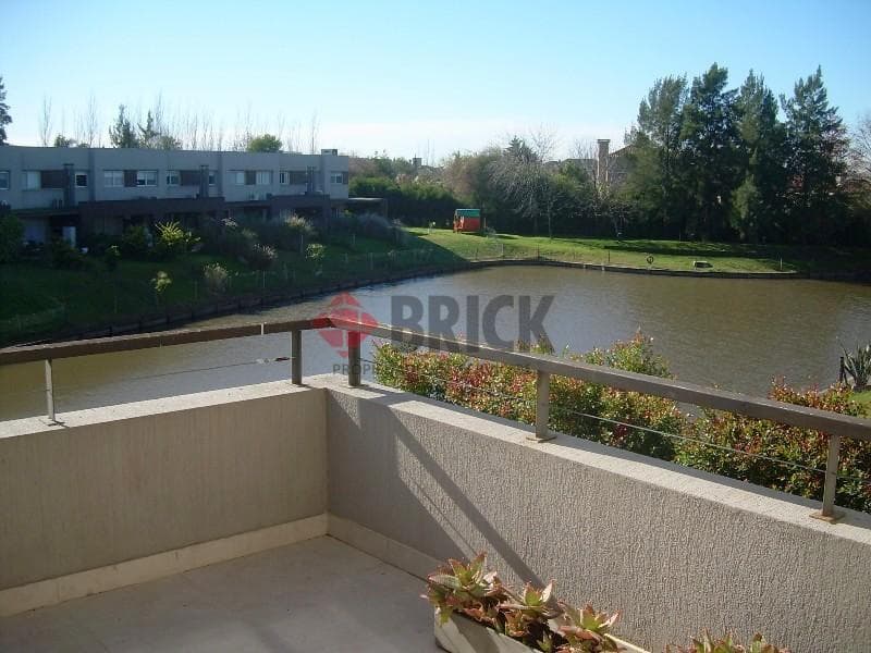 Apartment by the Lake - Lago Escondido Neighborhood