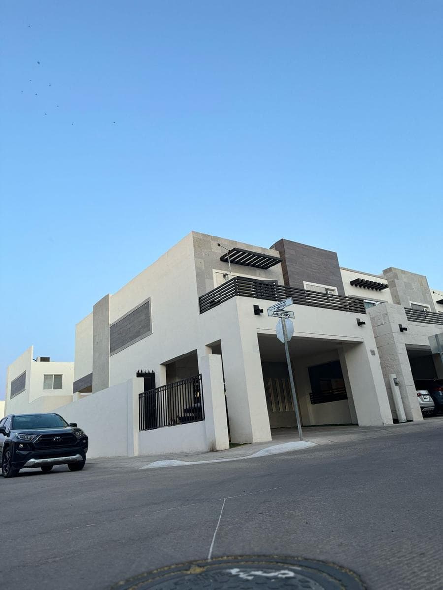 Beautiful home for sale in Sienna Residencial