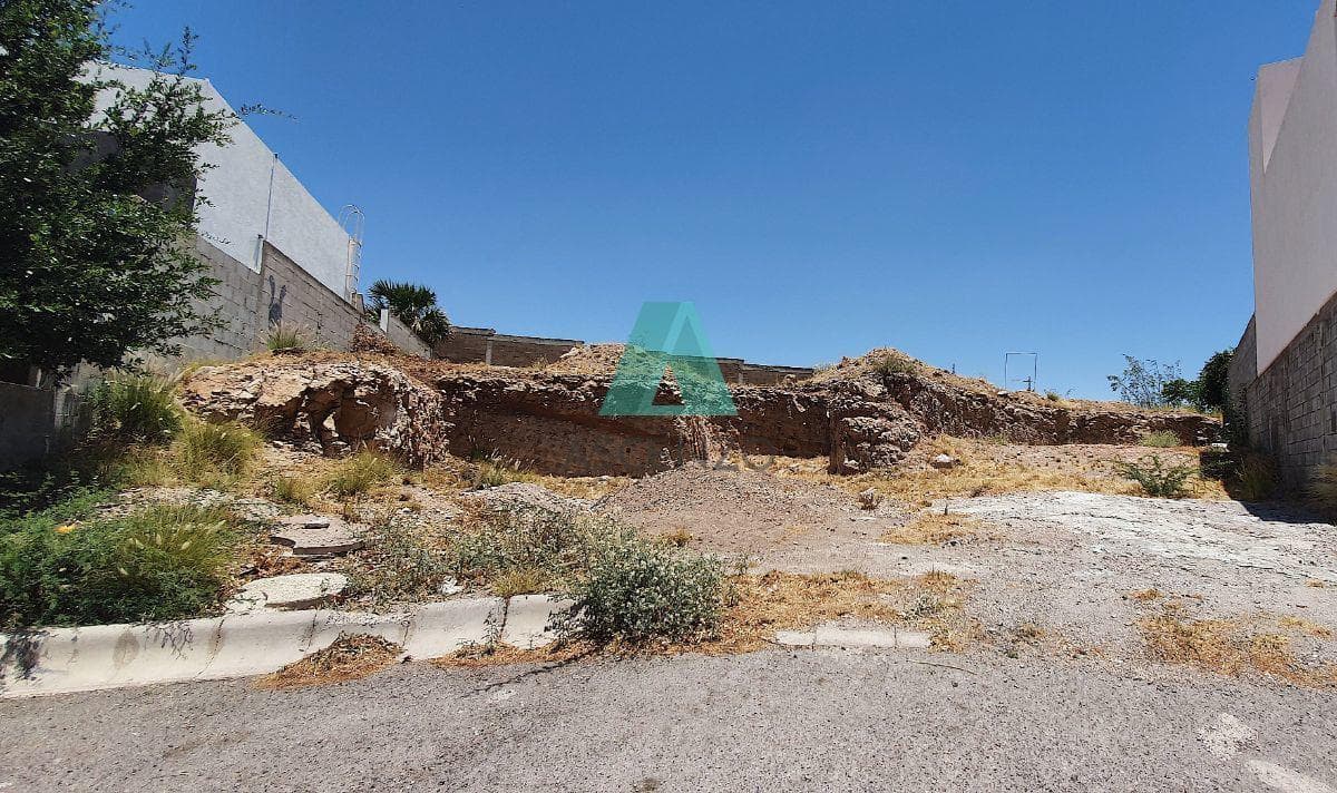 Land Opportunity in Rincon de las Lomas, Slvch
