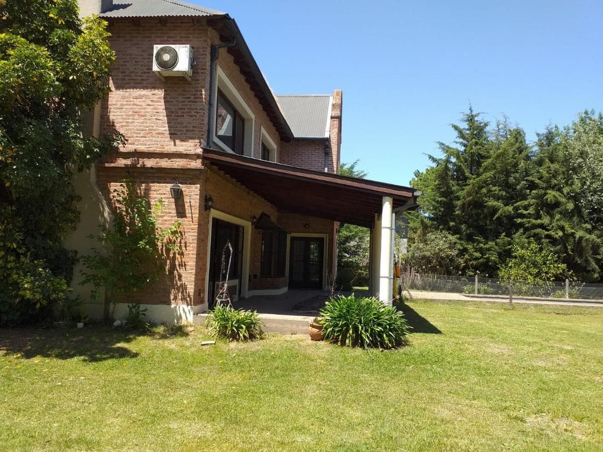 Summer Rentals - Bella Vista