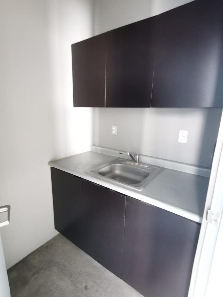 SPACIOUS OFFICE FOR RENT IN A PRIME LOCATION IN QUERÉTARO