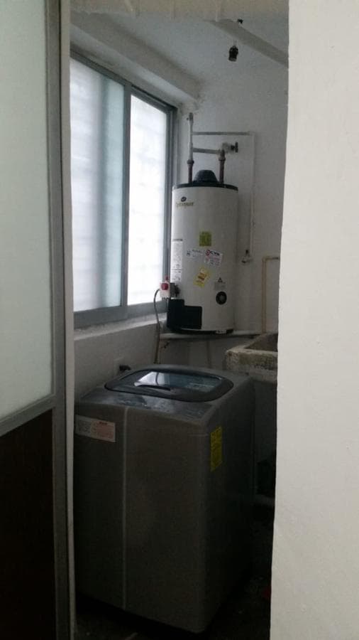APARTMENT FOR SALE IN CANCUN ON SUPERBLOCK 30, AVENIDA LA COSTA