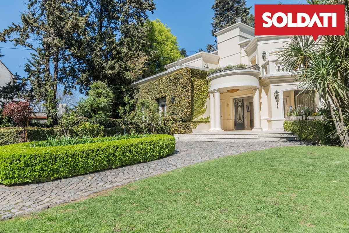 Excellent Dream Home with Garden and Pool - Boulogne - San Isidro