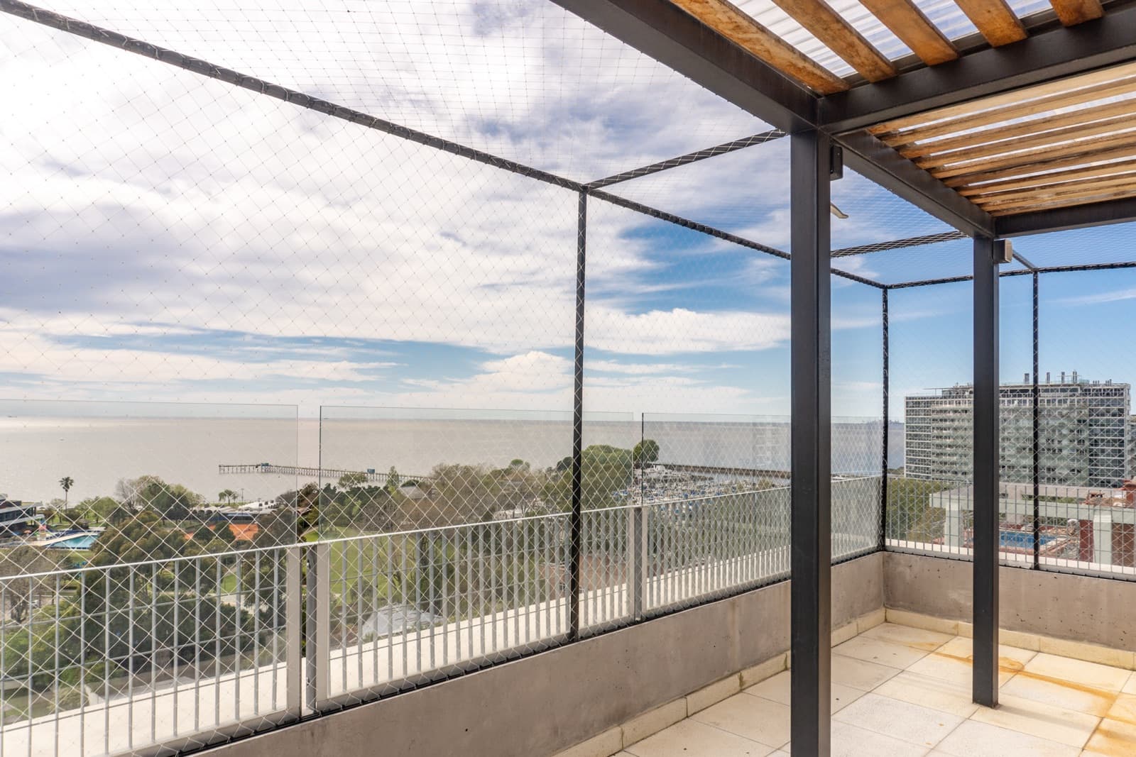 Departamento en venta c/ cochera en Olivos