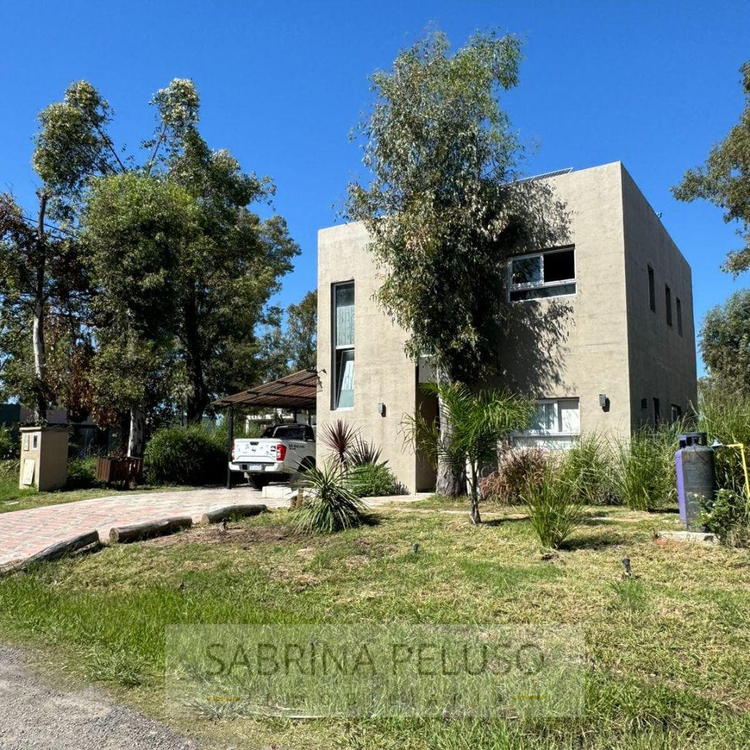 House for Sale in Alvarez del Bosque