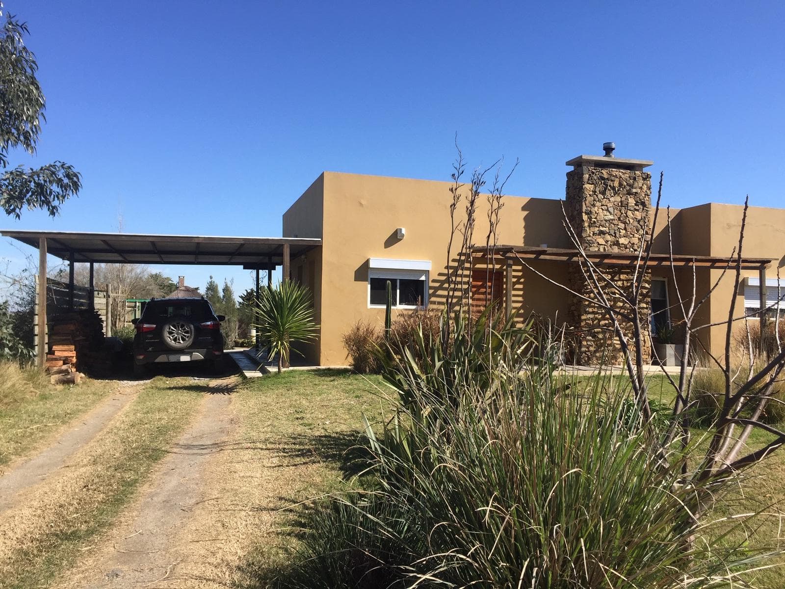 Beautiful house with a large lot in Altos de San Carlos