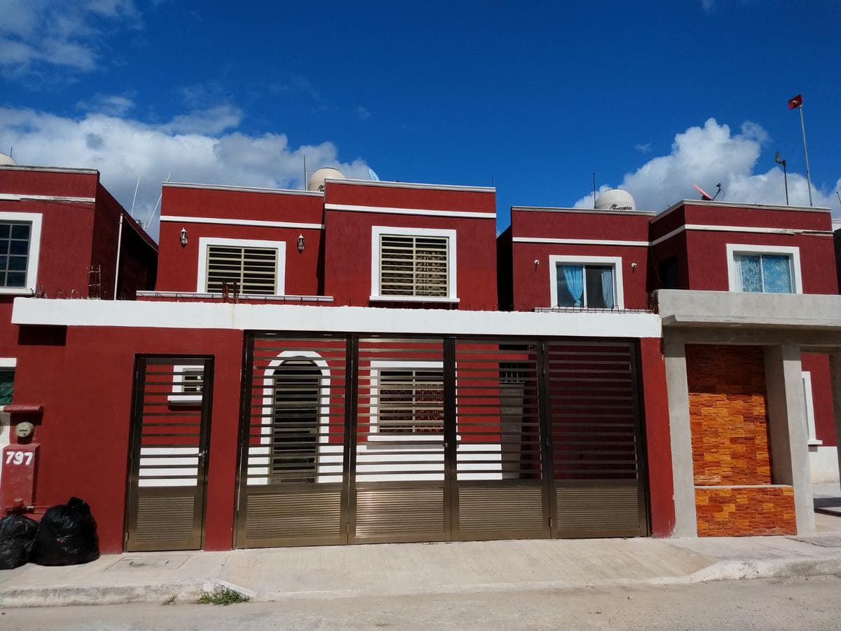 Beautiful House in the Faisanes Tixcacal Residential Complex