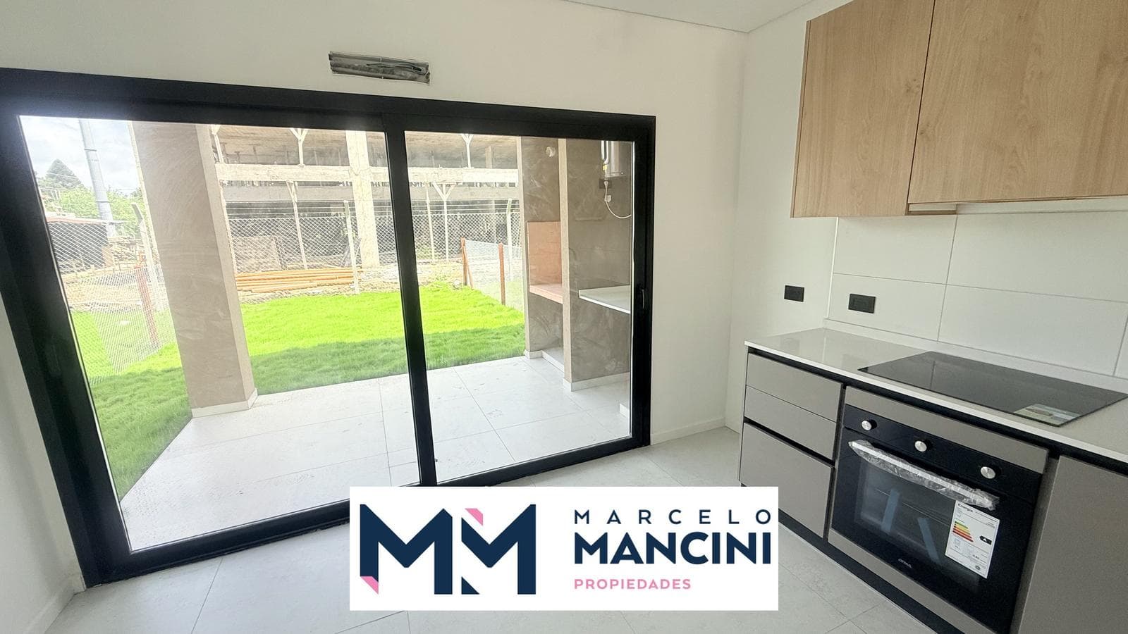 RENTAL: 3-Bedroom Apartment in Canning Parc