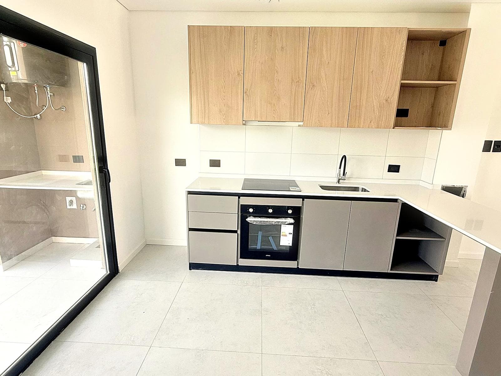 RENTAL: 3-Bedroom Apartment in Canning Parc